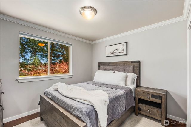 1003 Shelton Ave NE, Renton, WA 98056