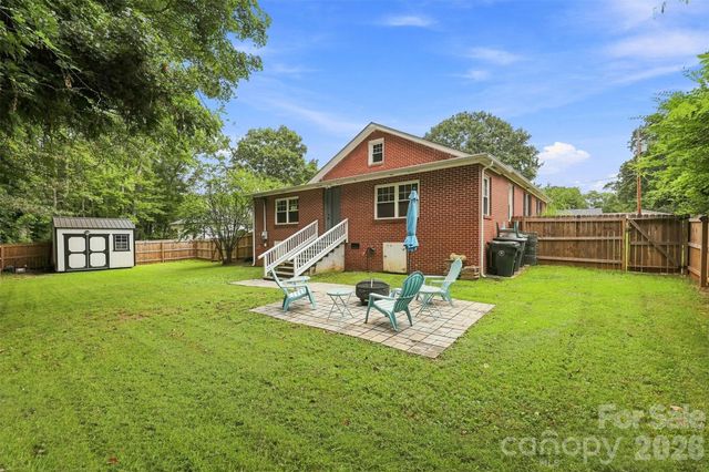 208 Barron Park, York, SC 29745