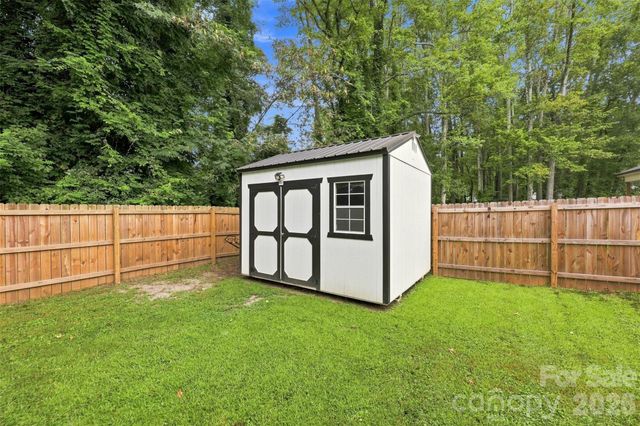 208 Barron Park, York, SC 29745