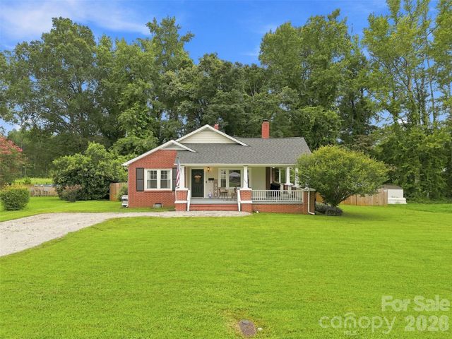 208 Barron Park, York, SC 29745