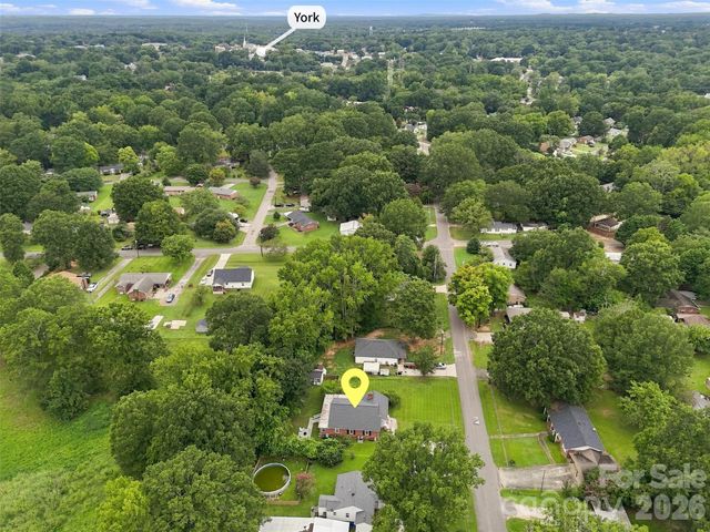 208 Barron Park, York, SC 29745