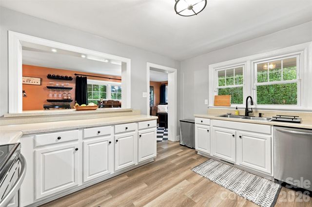208 Barron Park, York, SC 29745