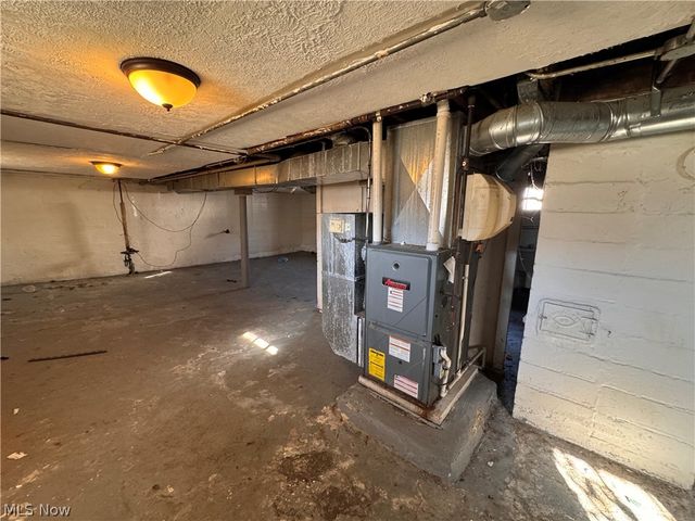 1599 Wexford Avenue, Parma, OH 44134