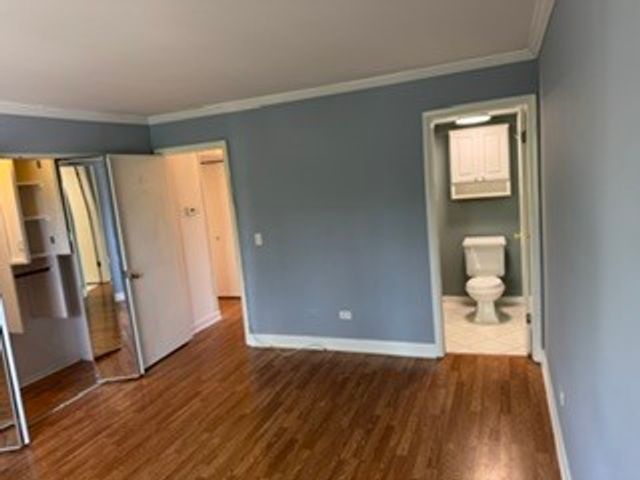3250 Sanders Road 10C, Northbrook, IL 60062