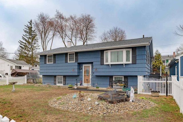 25 Pelham Street, Nashua, NH 03063