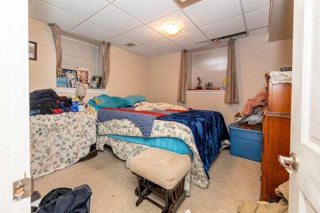 25 Pelham Street, Nashua, NH 03063