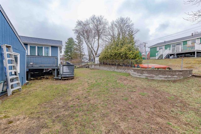 25 Pelham Street, Nashua, NH 03063