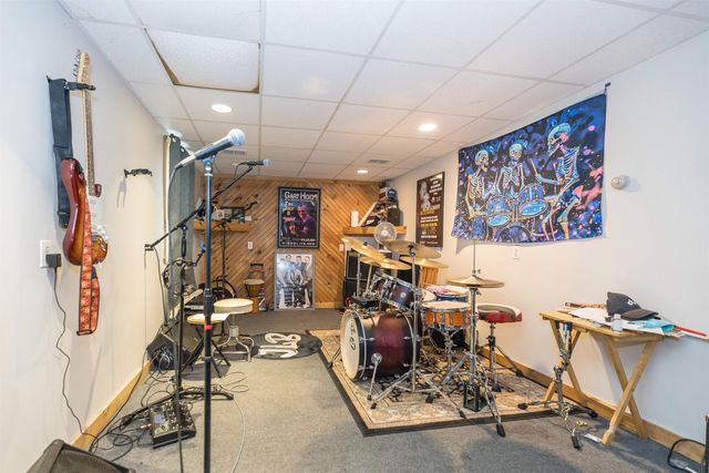 25 Pelham Street, Nashua, NH 03063