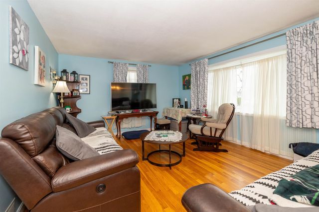 25 Pelham Street, Nashua, NH 03063