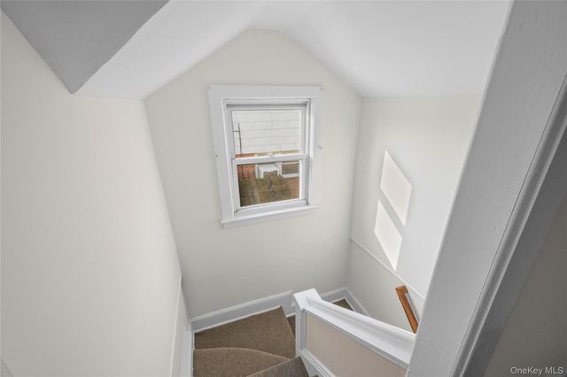 39 Stewart Street, Floral Park, NY 11001