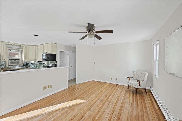 39 Stewart Street, Floral Park, NY 11001