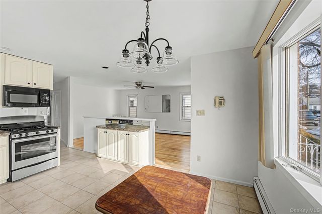 39 Stewart Street, Floral Park, NY 11001