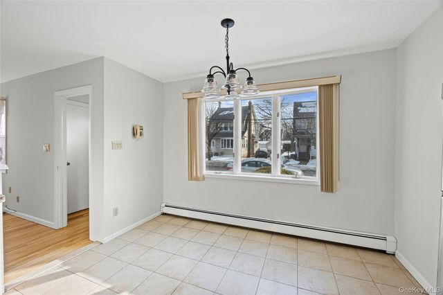 39 Stewart Street, Floral Park, NY 11001