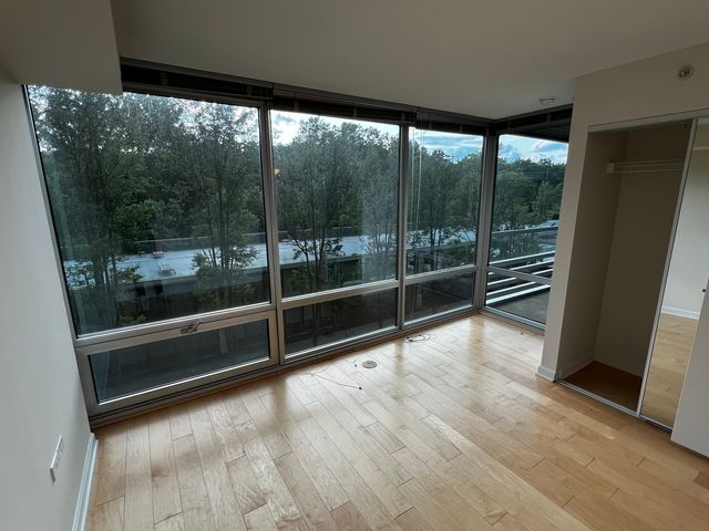 9655 Woods Drive 406, Skokie, IL 60077