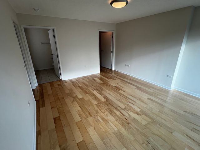 9655 Woods Drive 406, Skokie, IL 60077