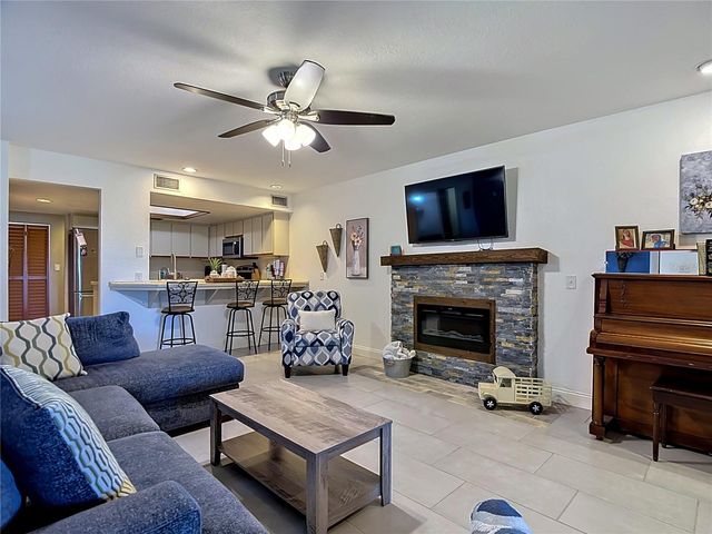707 CARPENTERS WAY 35, Lakeland, FL 33809