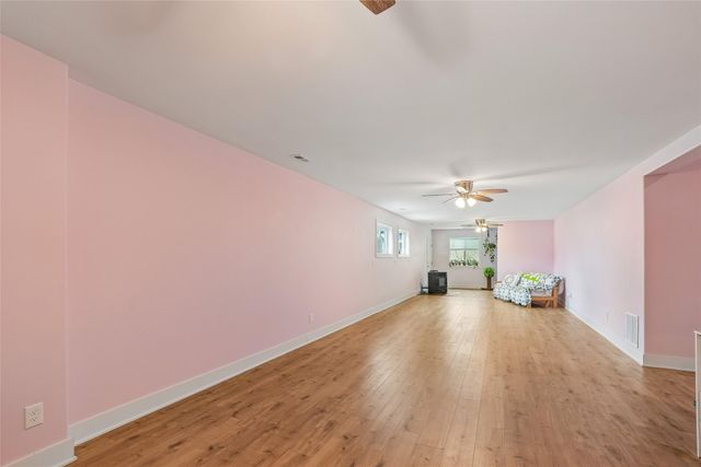 8137 Ivy Street, Dexter, IA 50070