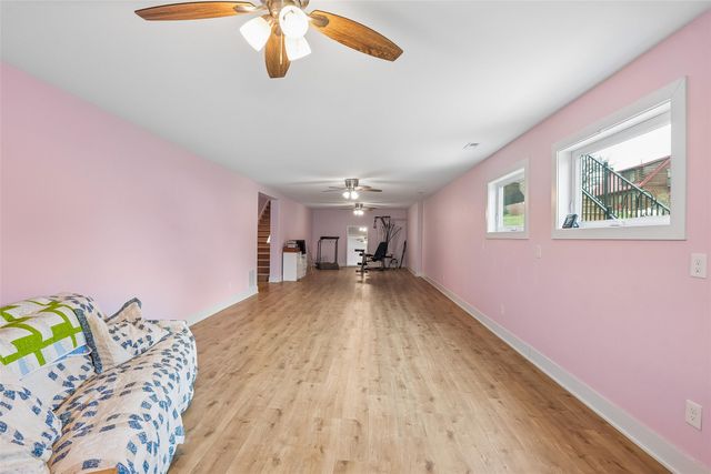 8137 Ivy Street, Dexter, IA 50070