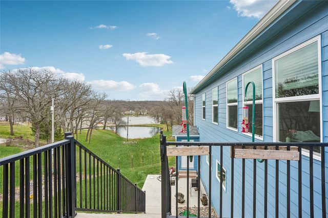 8137 Ivy Street, Dexter, IA 50070