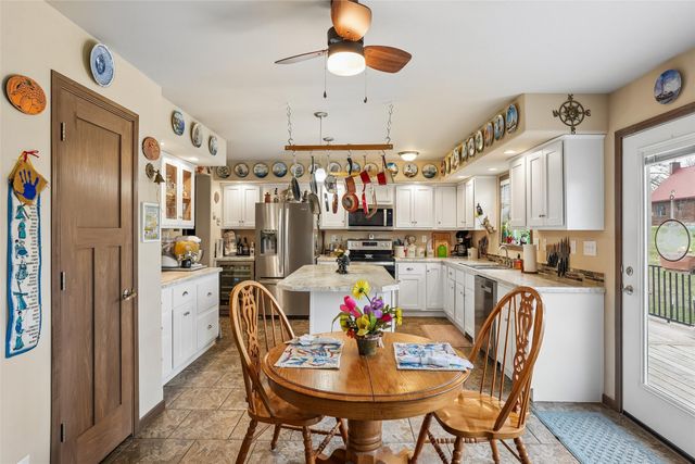 8137 Ivy Street, Dexter, IA 50070