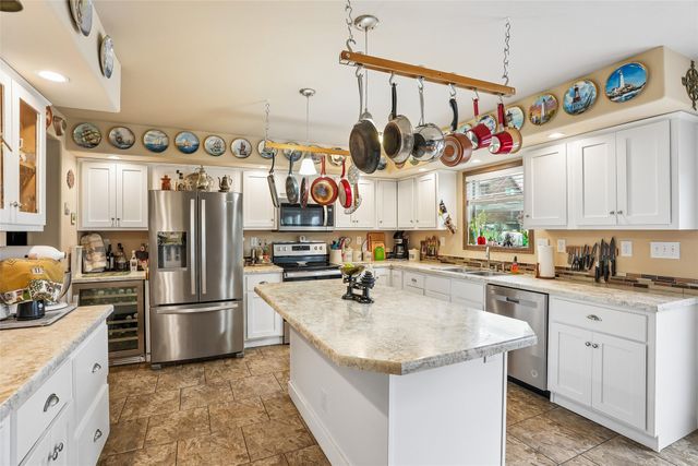 8137 Ivy Street, Dexter, IA 50070