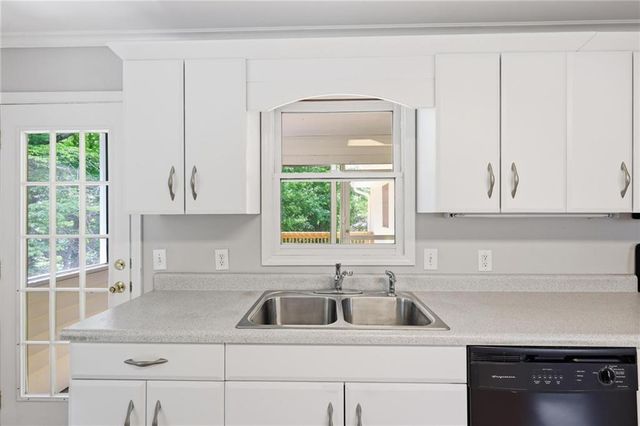 1995 Calvary Hill Court SW, Marietta, GA 30008