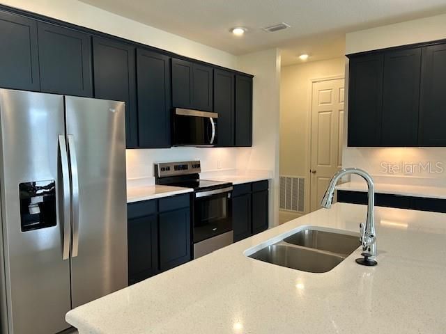 9453 FRUITLAND AVENUE, Englewood, FL 34224