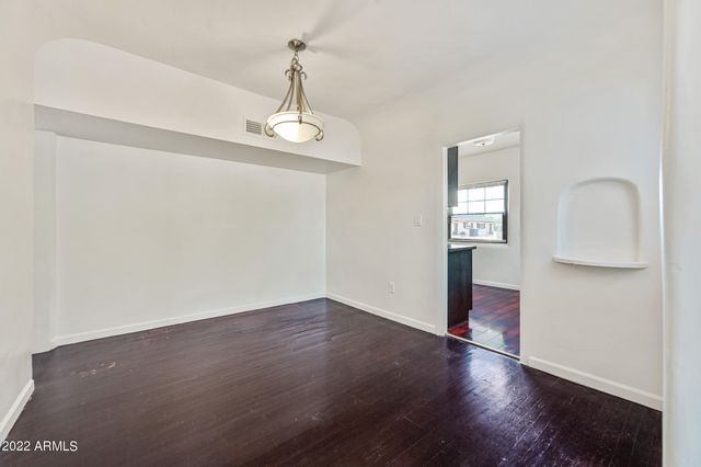 3949 E EARLL Drive 14, Phoenix, AZ 85018