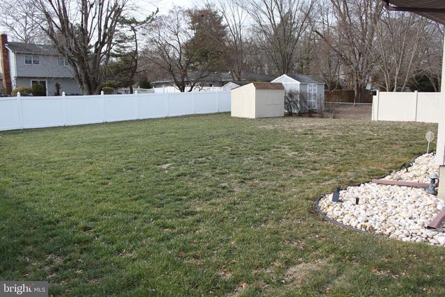 8 MINT LEAF DR, Hamilton, NJ 08690