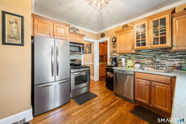 65 Ford Street, Hamden, CT 06517