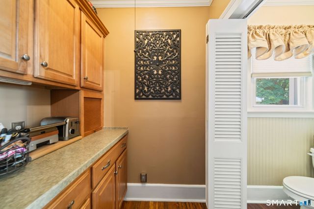 65 Ford Street, Hamden, CT 06517