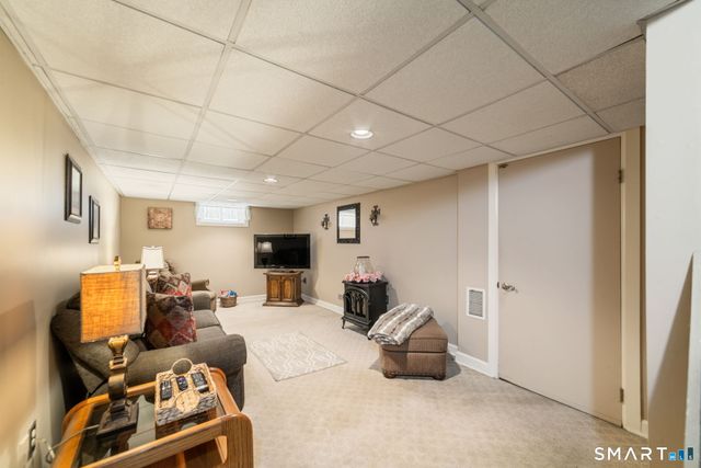 65 Ford Street, Hamden, CT 06517
