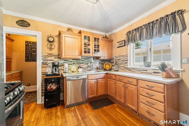 65 Ford Street, Hamden, CT 06517