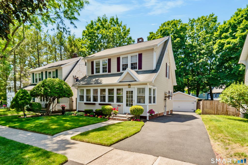 65 Ford Street, Hamden, CT 06517