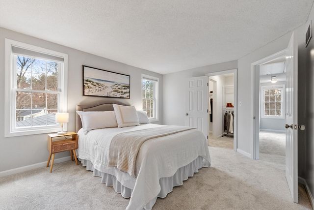 5 Maura Circle, Westford, MA 01886