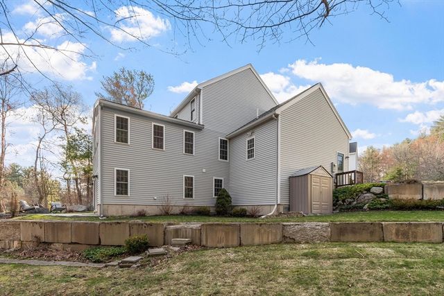 5 Maura Circle, Westford, MA 01886