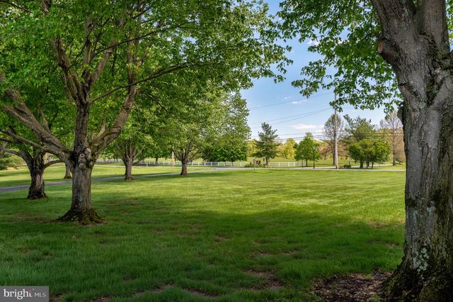 623 W SEVEN STARS RD, Phoenixville, PA 19460