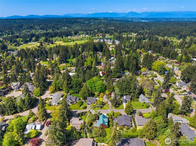 932 NW Nakata Avenue, Bainbridge Island, WA 98110