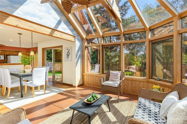932 NW Nakata Avenue, Bainbridge Island, WA 98110