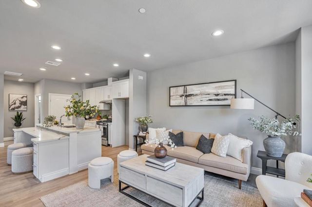 802 Maybeck Place, Hayward, CA 94544