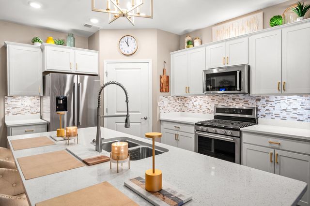 239 Durham Street, North Aurora, IL 60542