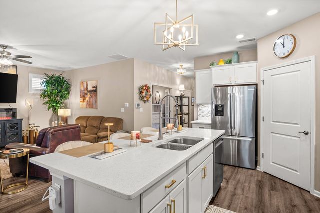 239 Durham Street, North Aurora, IL 60542