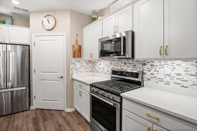 239 Durham Street, North Aurora, IL 60542