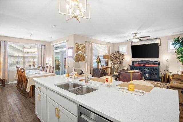 239 Durham Street, North Aurora, IL 60542