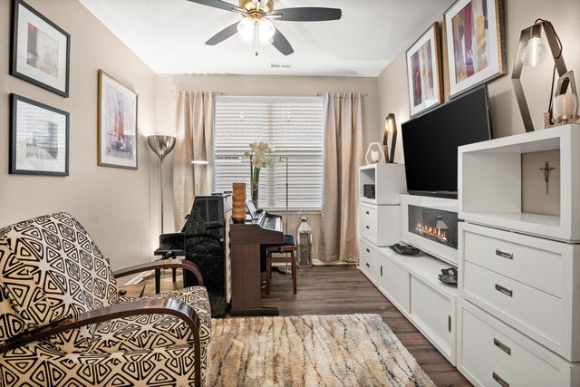 239 Durham Street, North Aurora, IL 60542