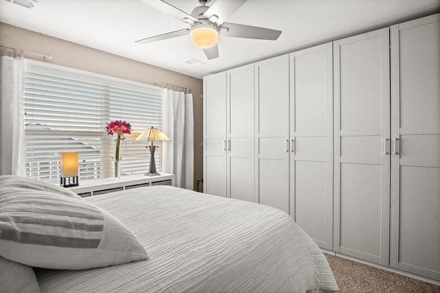 239 Durham Street, North Aurora, IL 60542