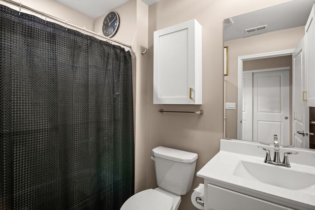 239 Durham Street, North Aurora, IL 60542