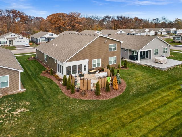 239 Durham Street, North Aurora, IL 60542