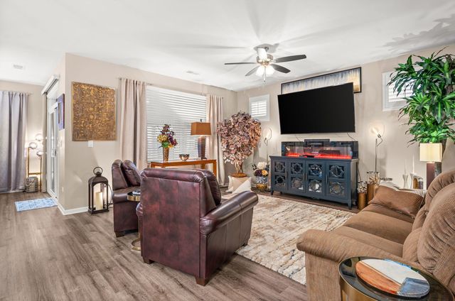 239 Durham Street, North Aurora, IL 60542