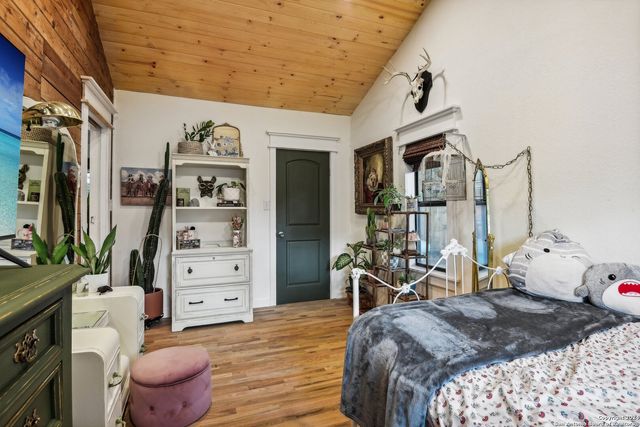 464 S Washington Avenue, New Braunfels, TX 78130